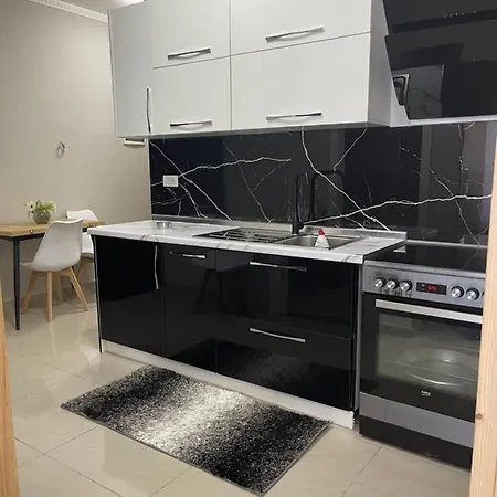 Hotell Lux Velipoje 4*